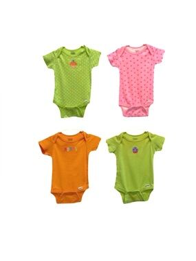 $15 Sale (Firm Unless Bundled) 4 Gerber Onesie